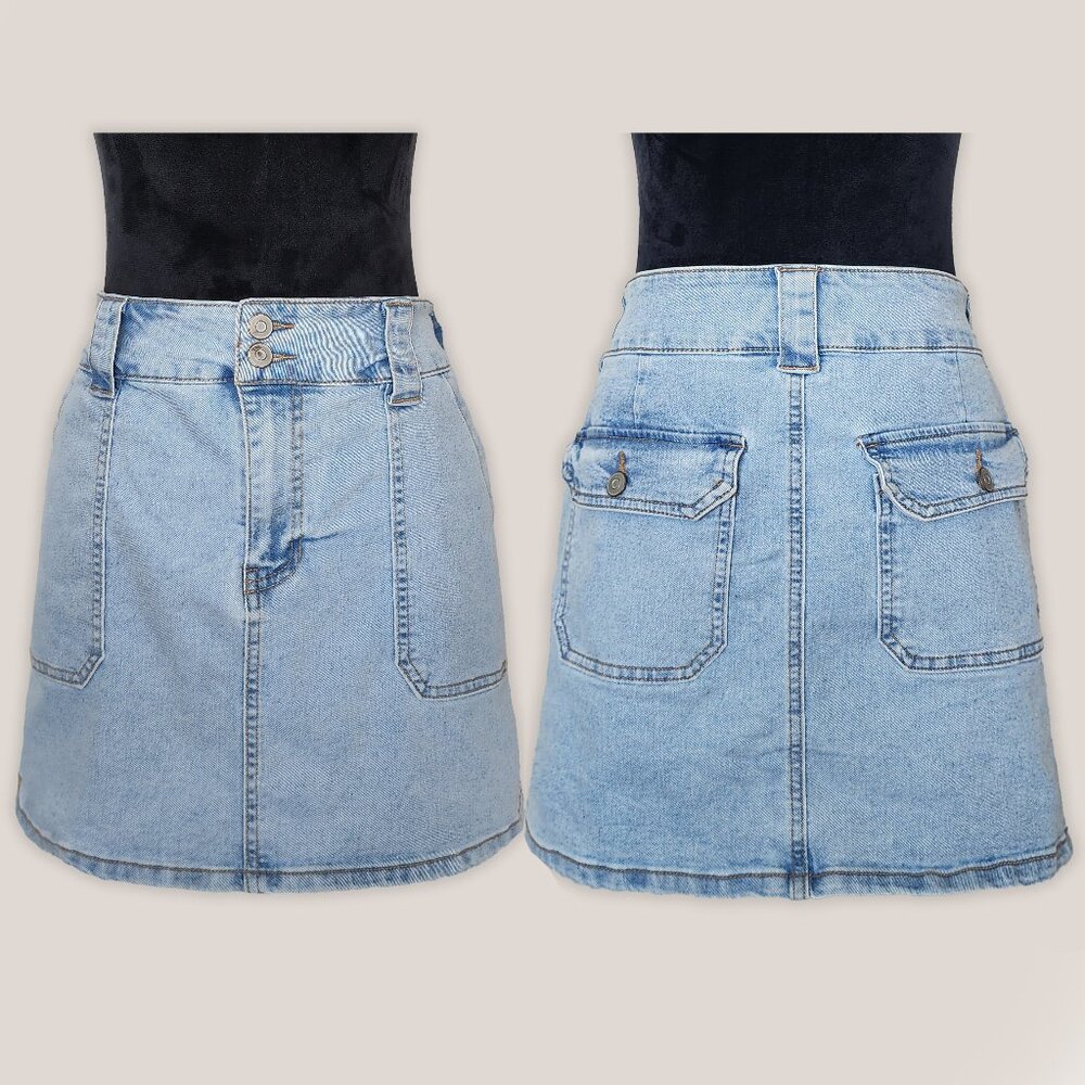 Regeneration by Celebrity Pink Blue Denim Cargo Mini Skirt in Mid Rise